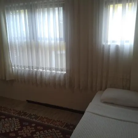 Pensión Anabella Çıralı